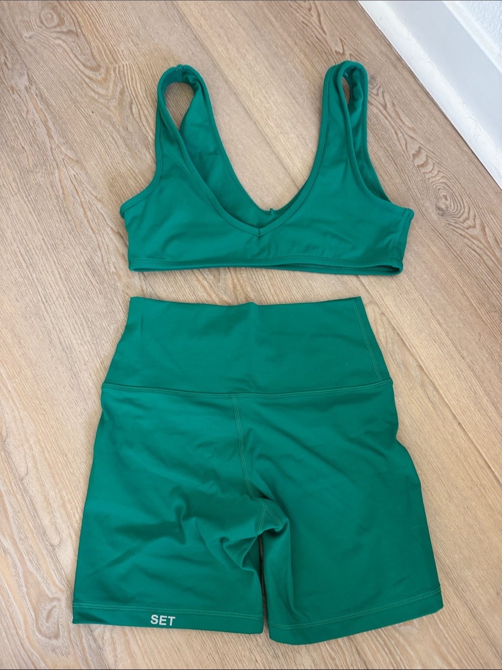 Set Active Green Palm activewear set - Picture 2 of 4